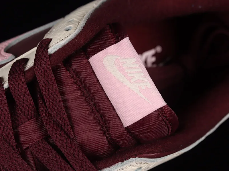 All Categories Nk SB Dunk Series Nk SB Dunk Low Low-top sneakers F version Nk Dunk Low Burgundy Valentine's Day SB low-top sports and leisure sneakers DR9705-100